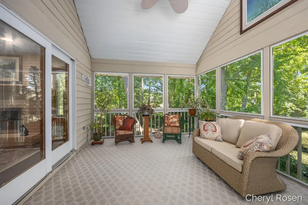 7036 Treetop Lane NE Cannon Township MI 49341