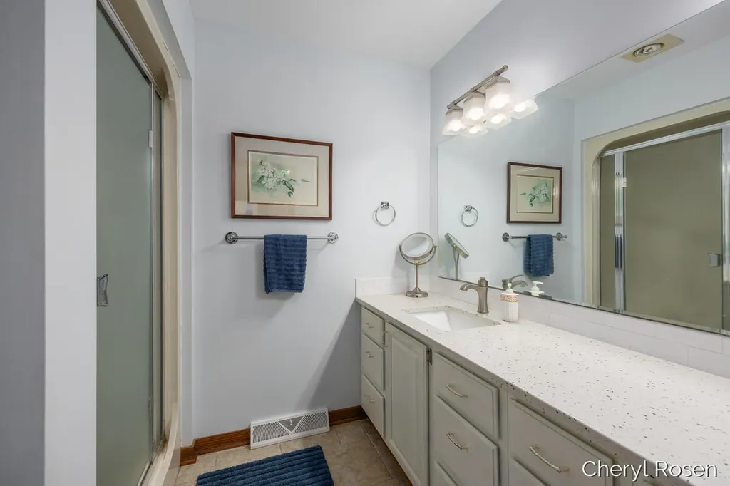 7036 Treetop Lane NE Cannon Township MI 49341