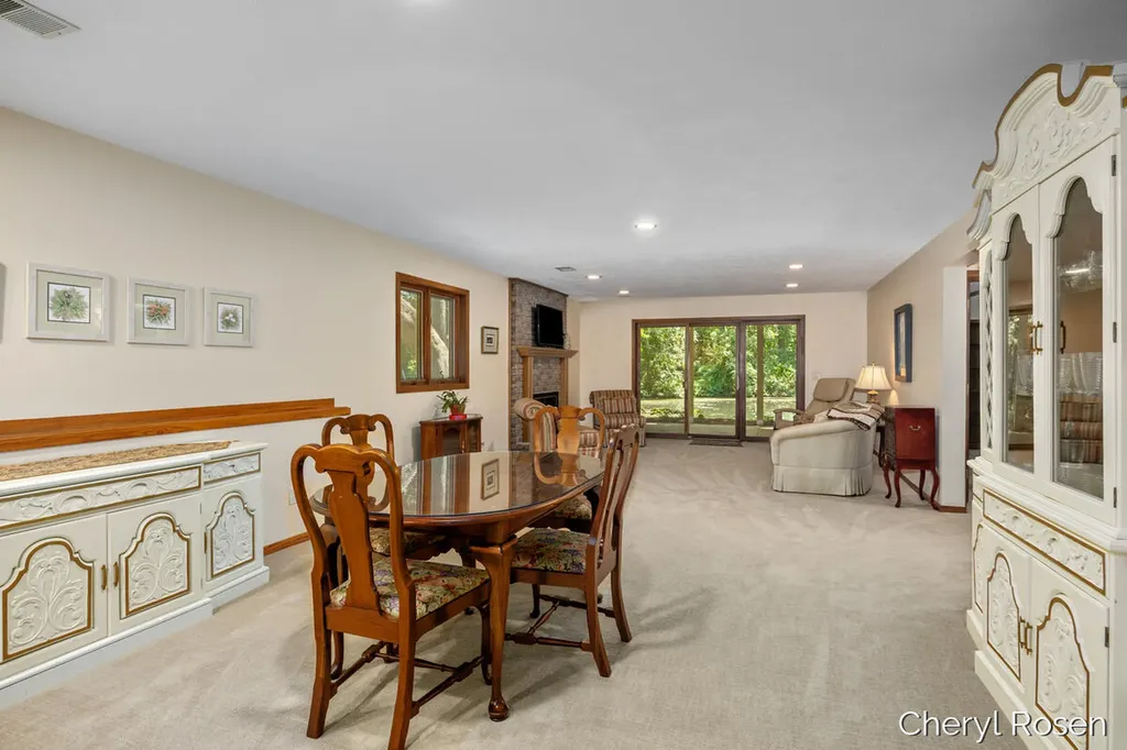 7036 Treetop Lane NE Cannon Township MI 49341