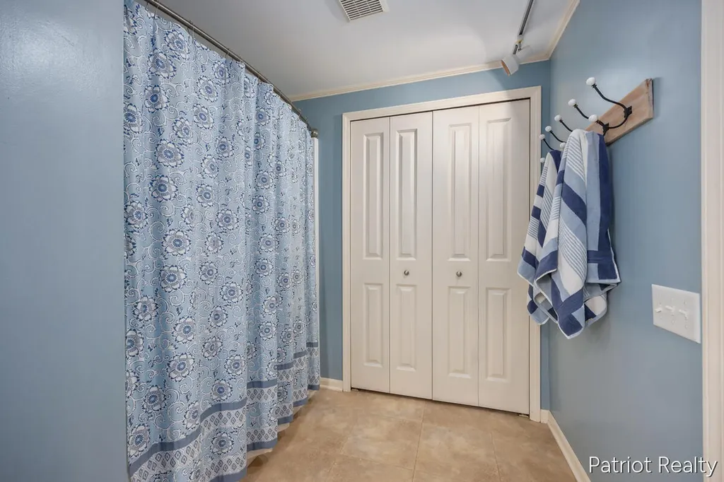 5683 E 92nd Street Croton Township MI 49337