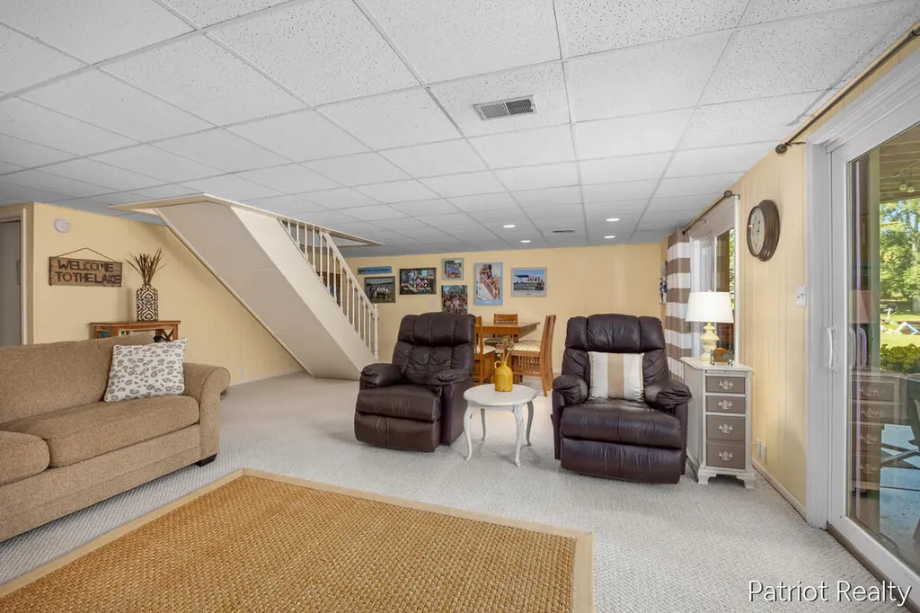 5683 E 92nd Street Croton Township MI 49337