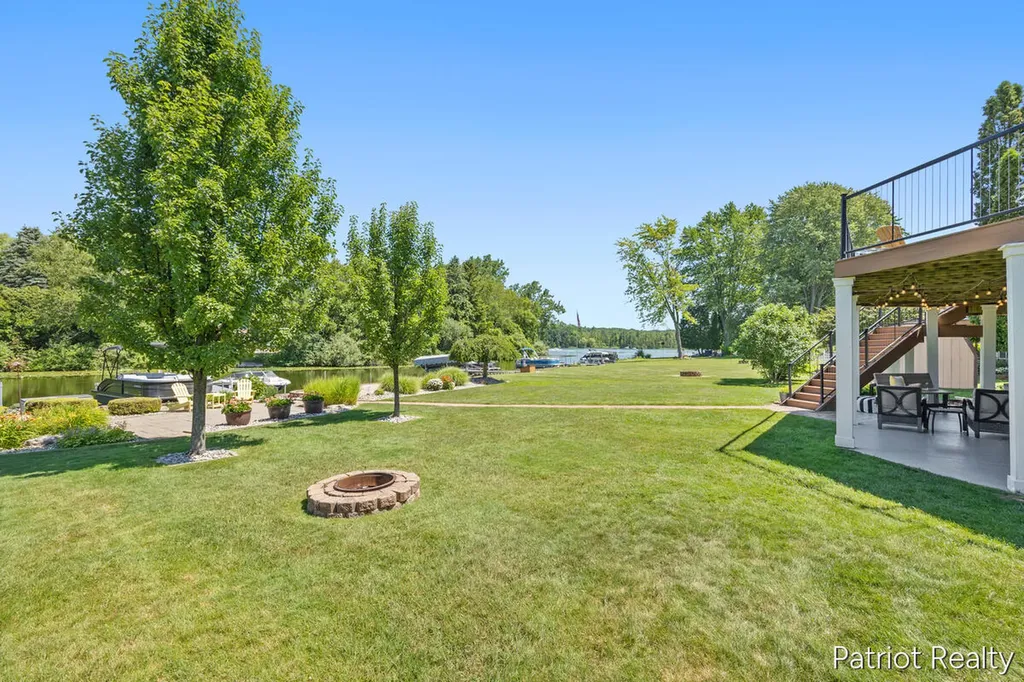 5683 E 92nd Street Croton Township MI 49337