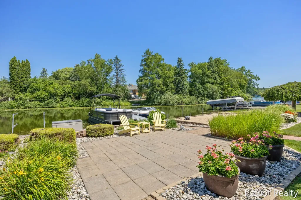 5683 E 92nd Street Croton Township MI 49337