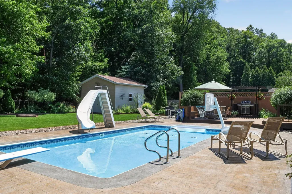 9625 Alfred Place Eureka Township MI 48838