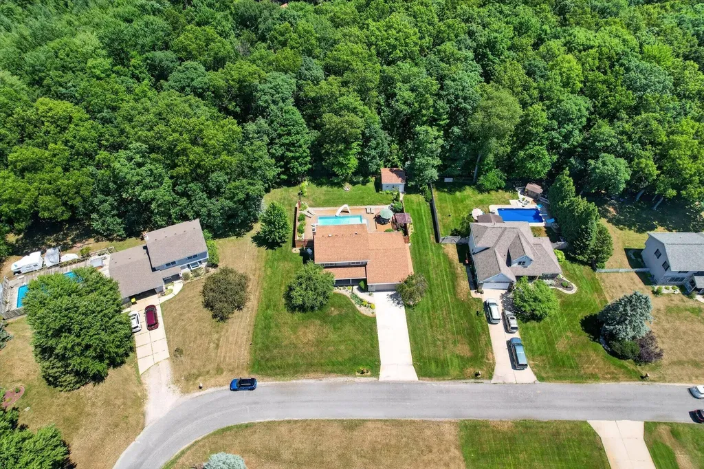 9625 Alfred Place Eureka Township MI 48838