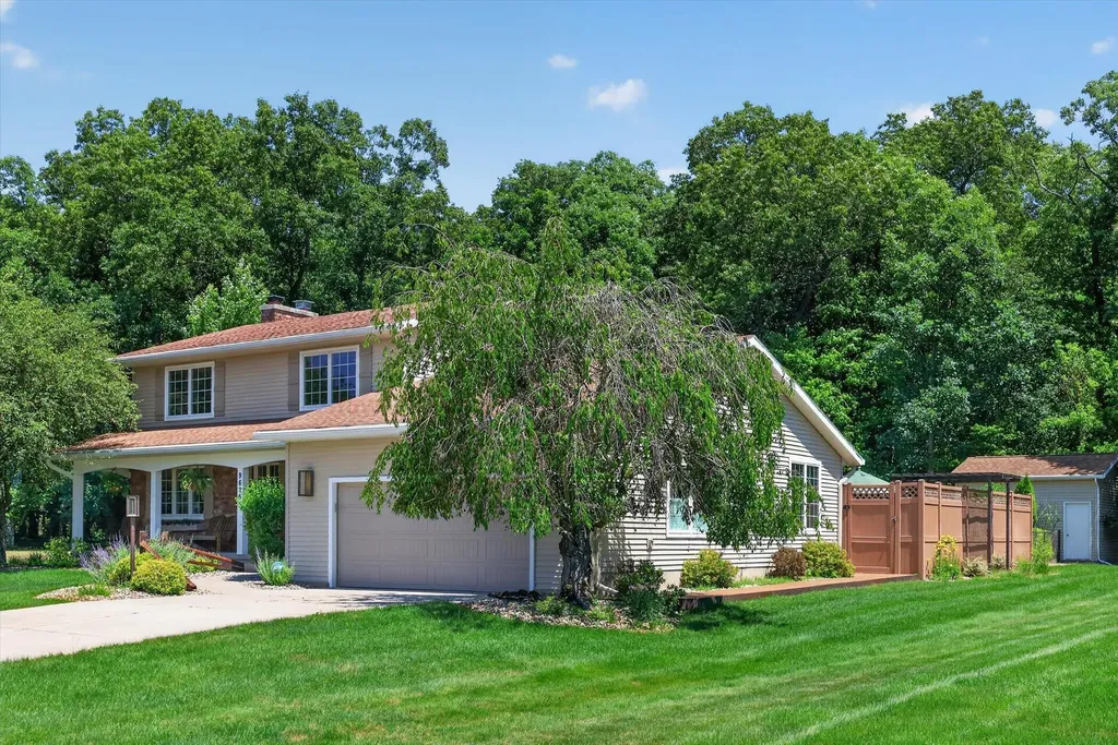 9625 Alfred Place Eureka Township MI 48838