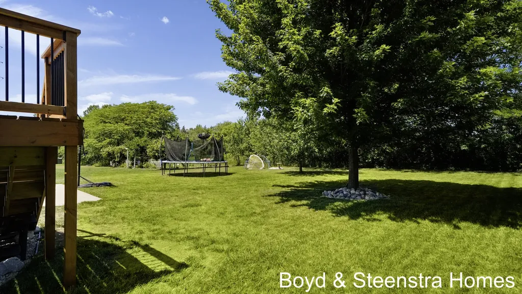 11901 Hickoryrow Drive Holland Charter Township MI 49424
