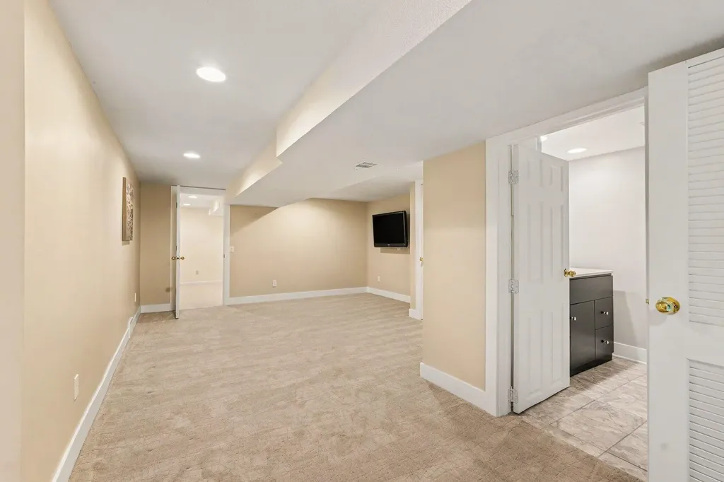 15843 Brucker Street Grand Haven Charter Township MI 49417