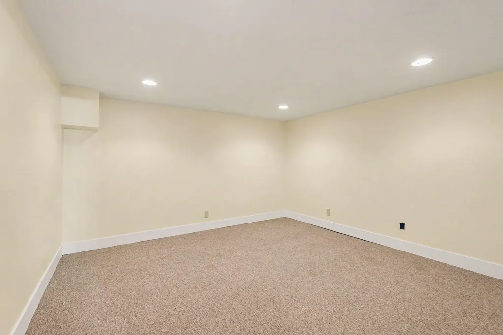 15843 Brucker Street Grand Haven Charter Township MI 49417