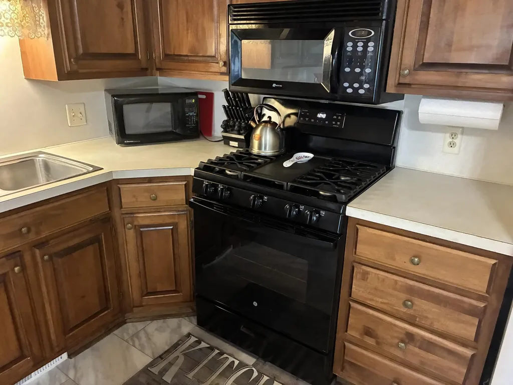 896 Andover Court SE Kentwood City MI 49508