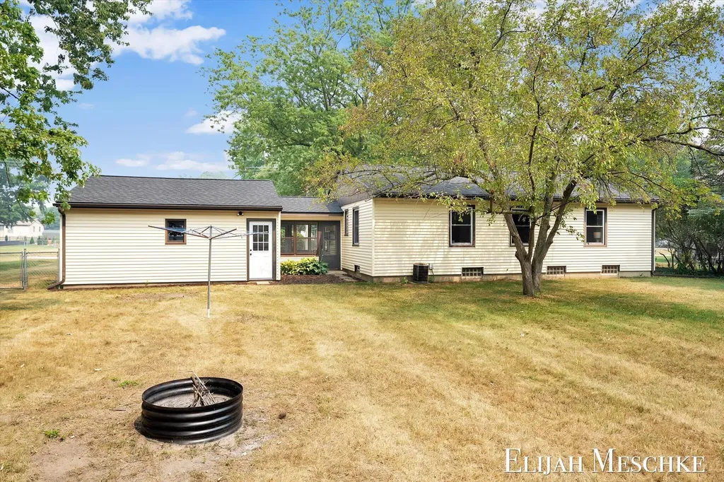 6873 11th Avenue Georgetown Charter Township MI 49428