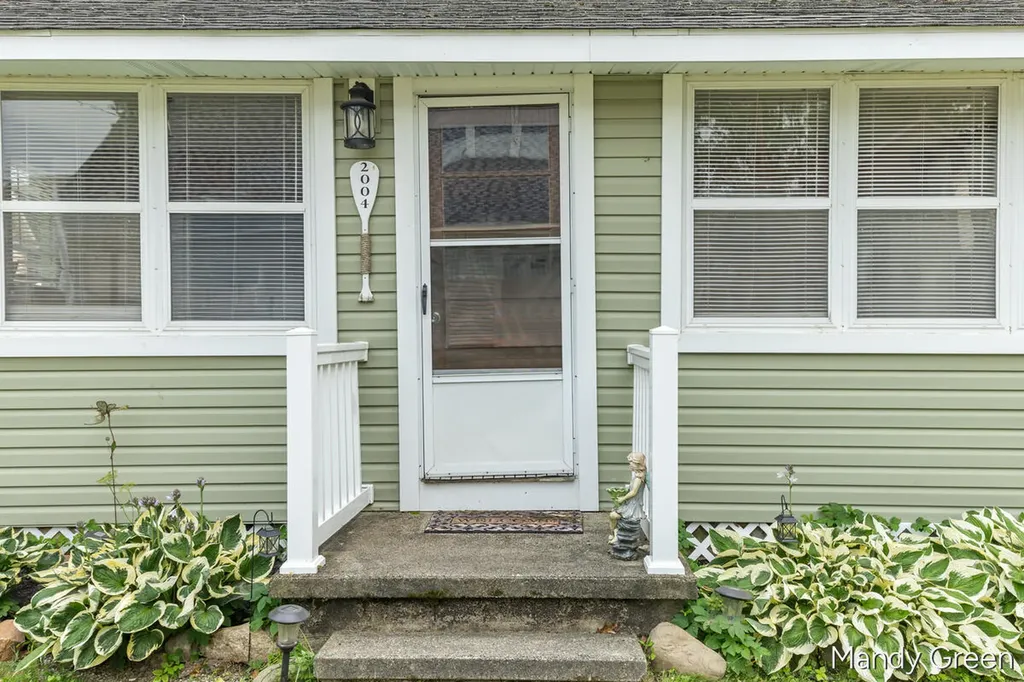 2004 Mildred Street Crystal Township MI 48818
