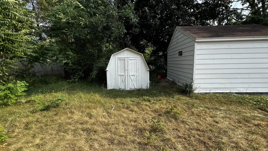3256 Hillcroft Avenue SW Wyoming City MI 49548