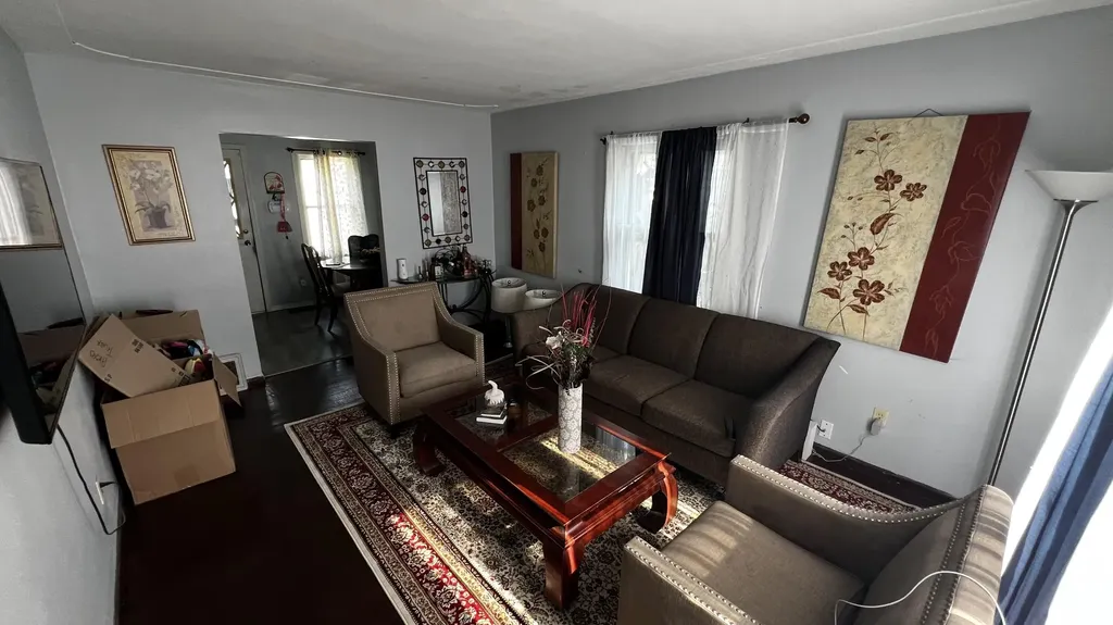 3256 Hillcroft Avenue SW Wyoming City MI 49548
