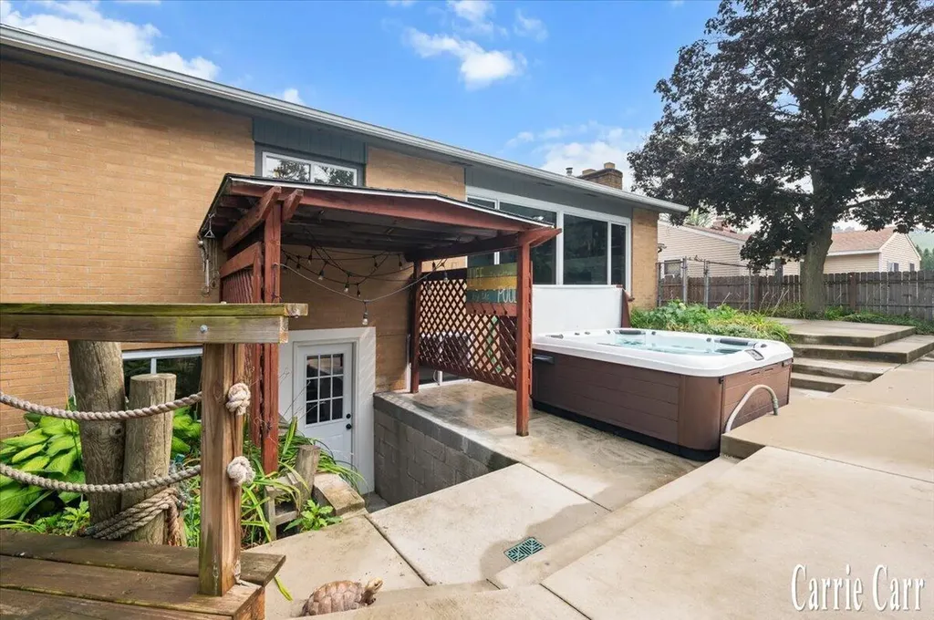 2751 Northville Drive NE Plainfield Charter Township MI 49525