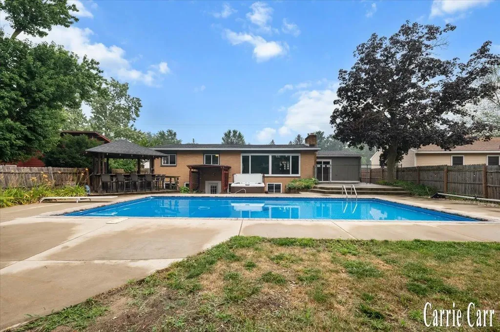 2751 Northville Drive NE Plainfield Charter Township MI 49525