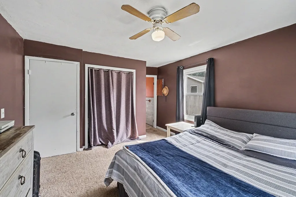 326 E Adams Street Ionia City MI 48846