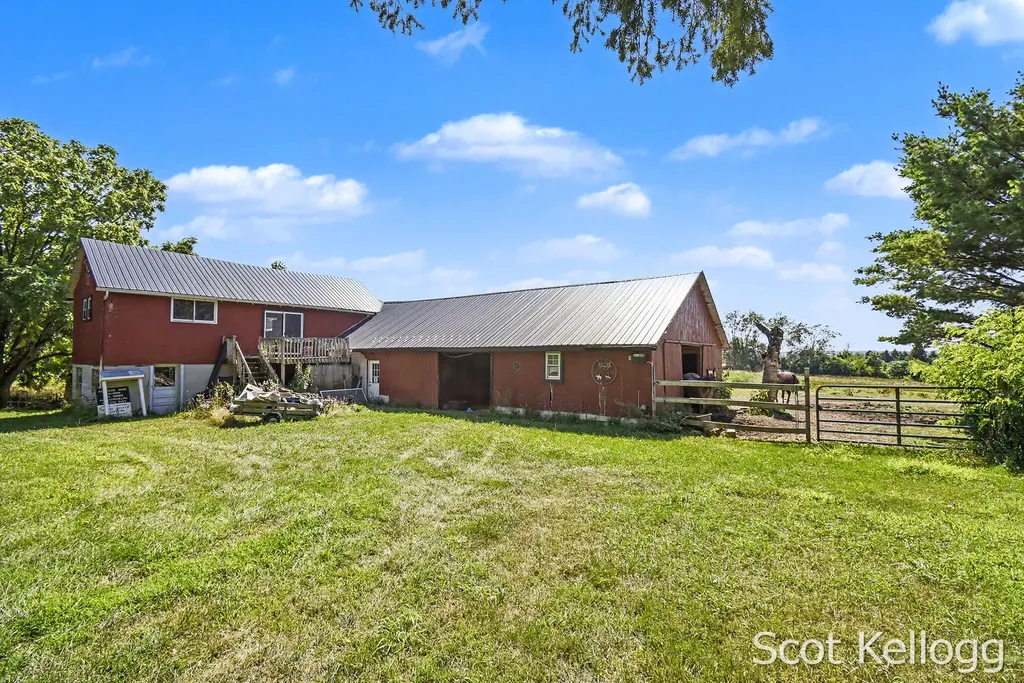 4118 16th Street Dorr Township MI 49323