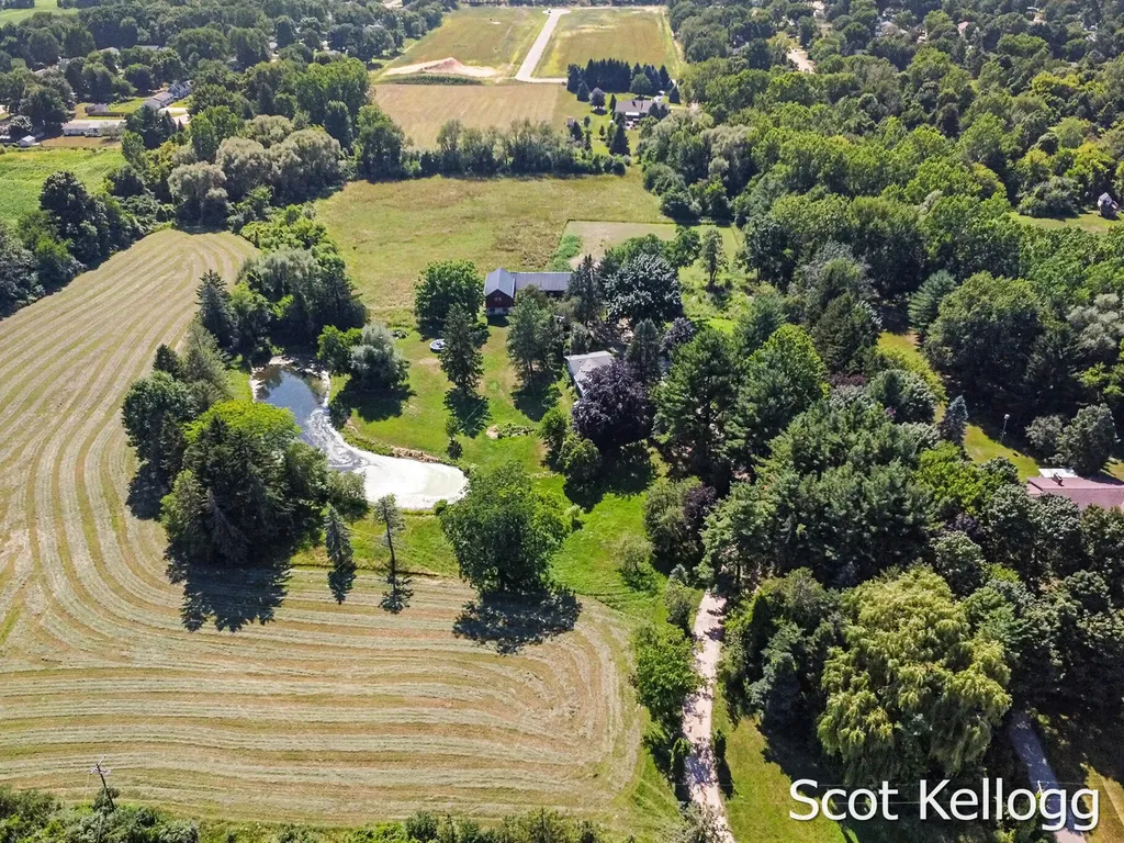 4118 16th Street Dorr Township MI 49323