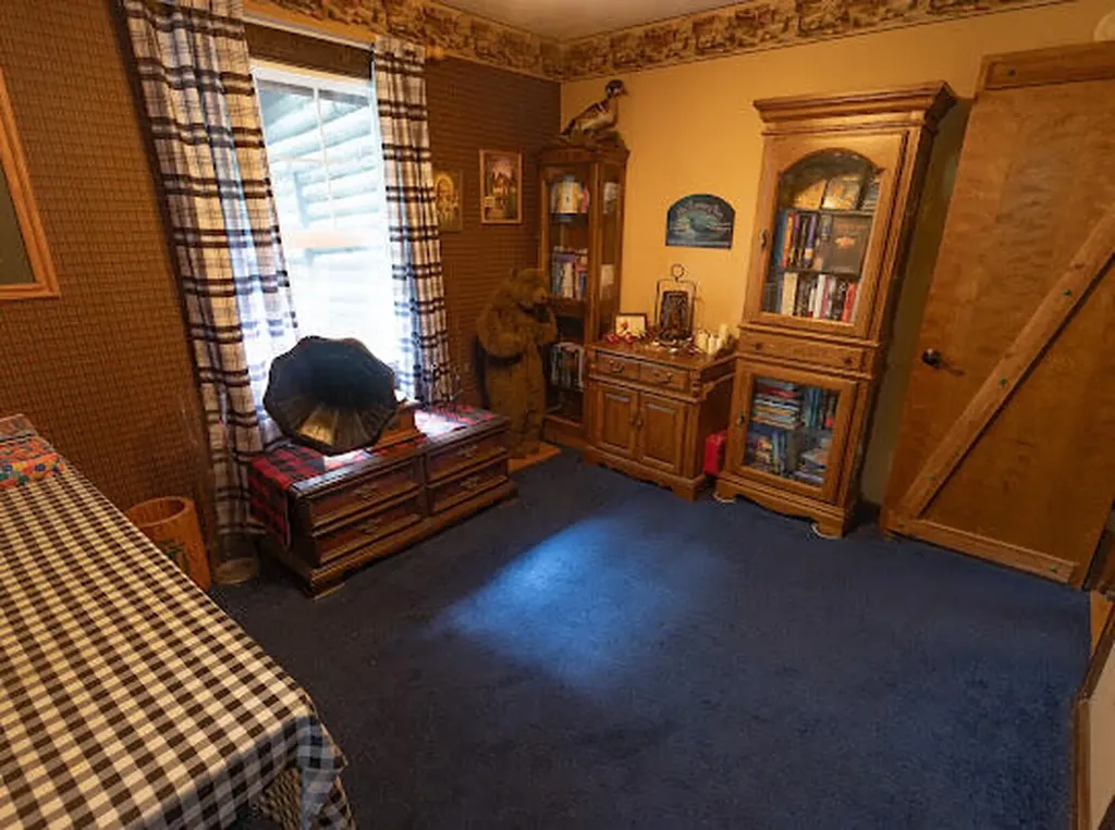 5912 English Avenue NE Plainfield Charter Township MI 49321