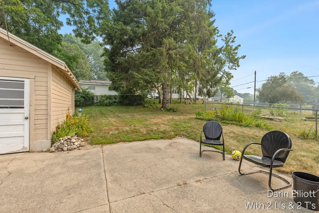 910 W Lincoln Avenue Ionia City MI 48846