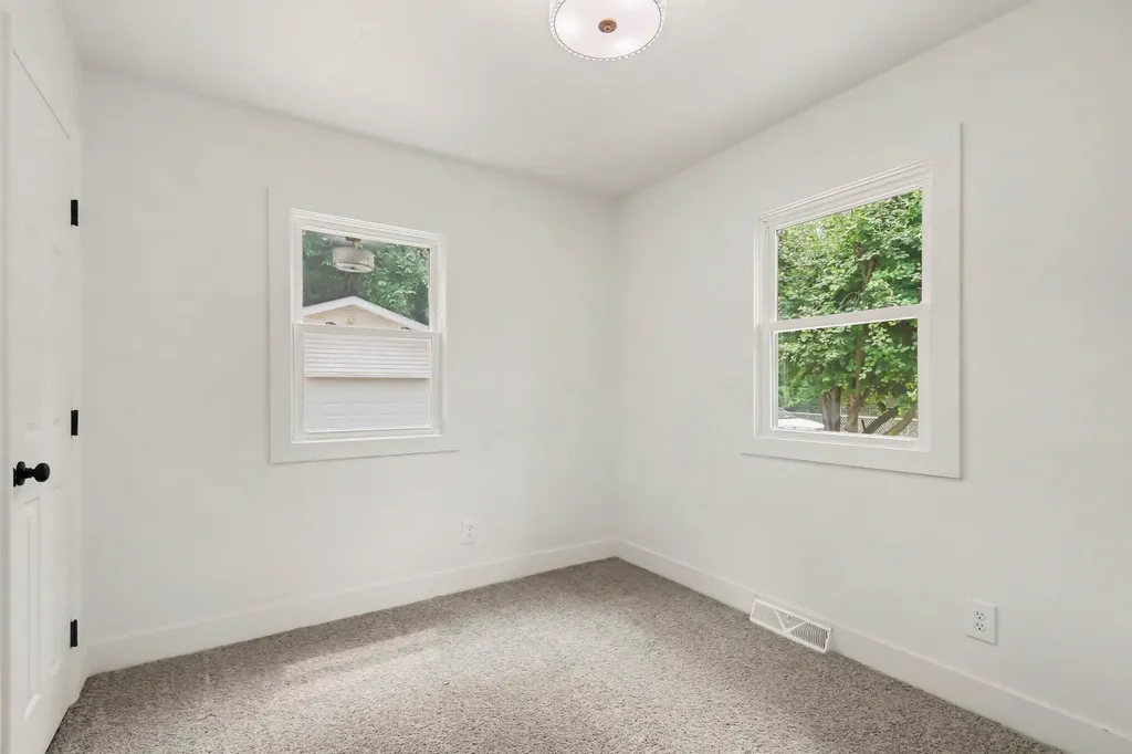 228 Jean Street SW Wyoming City MI 49548