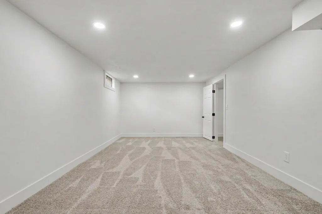 228 Jean Street SW Wyoming City MI 49548