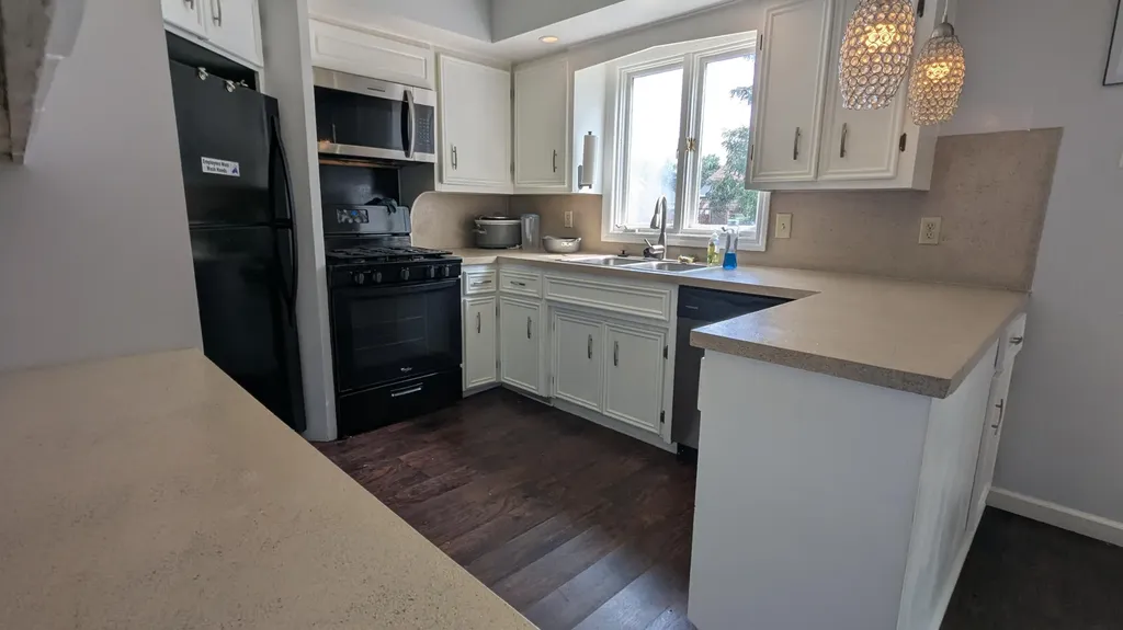 3036 Perry Avenue SW Wyoming City MI 49519