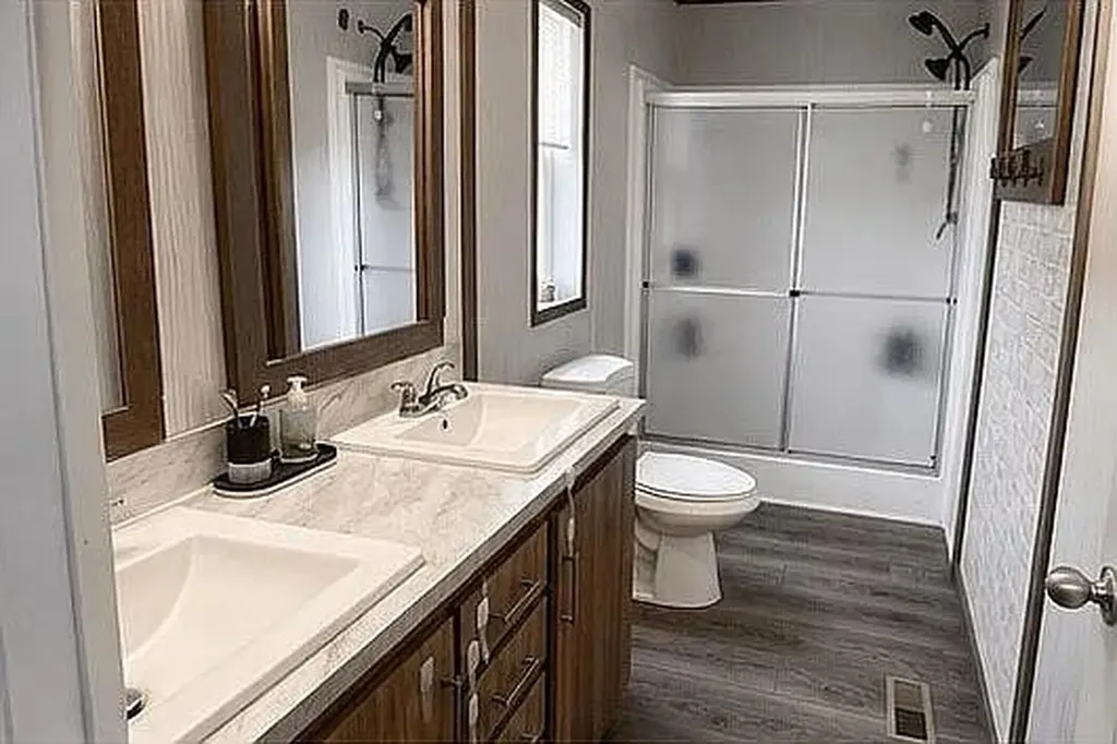 6995 Shamley Avenue NE Unknown City MI 49306