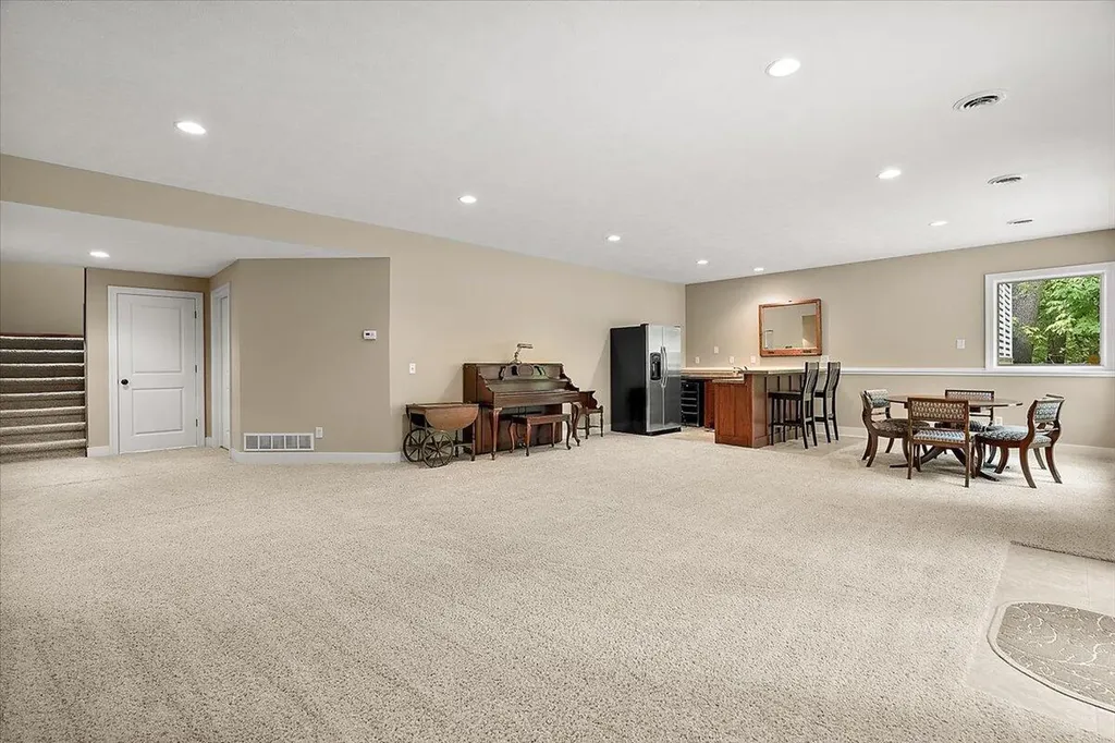 2066 Meek Drive NE Plainfield Charter Township MI 49306