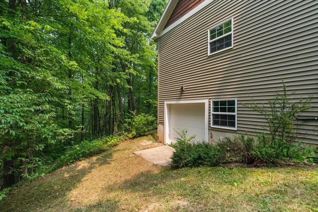 2066 Meek Drive NE Plainfield Charter Township MI 49306