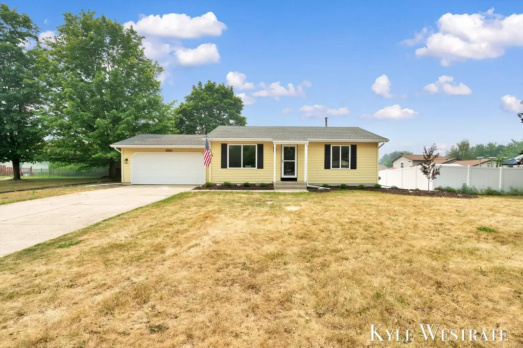 5711 Discovery Drive SE Kentwood City MI 49508