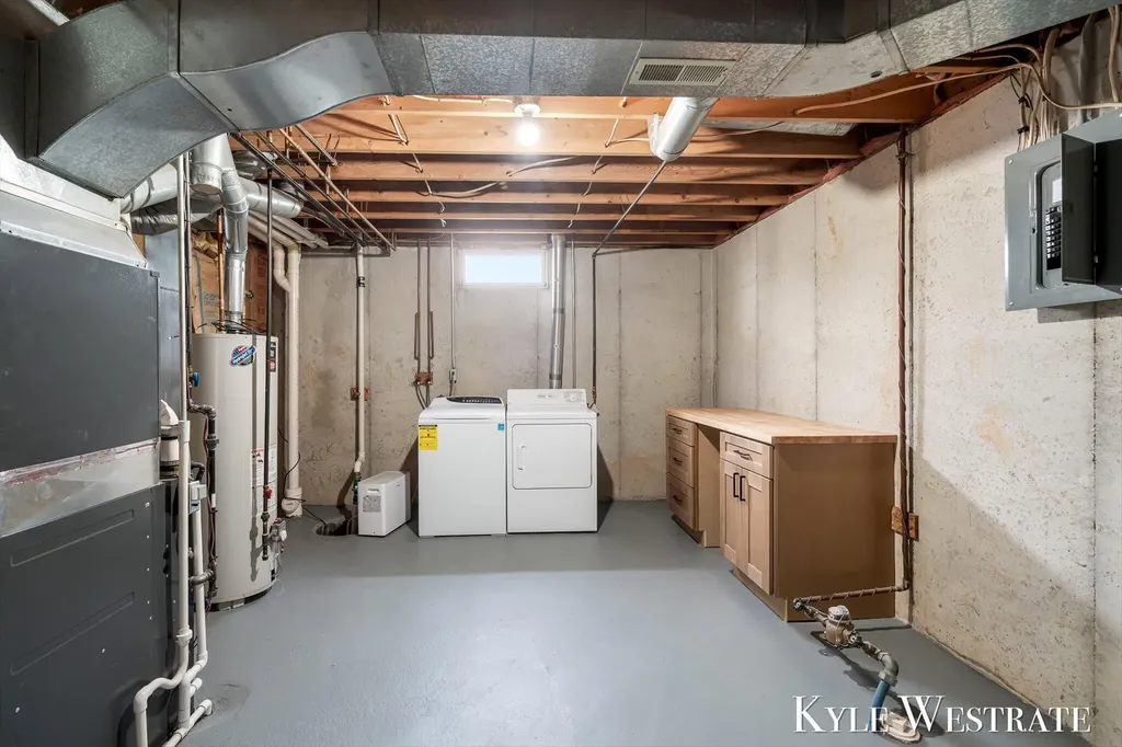 5711 Discovery Drive SE Kentwood City MI 49508