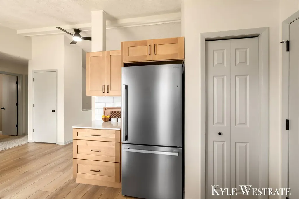 5711 Discovery Drive SE Kentwood City MI 49508