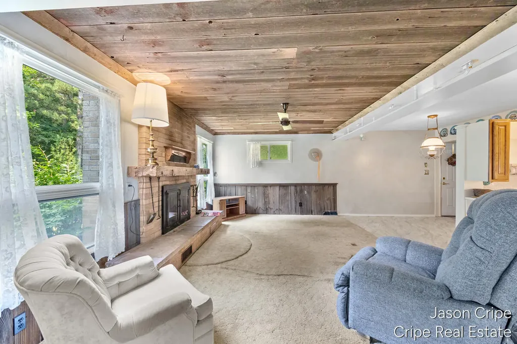 928 E Brierwood Street Greenville City MI 48838