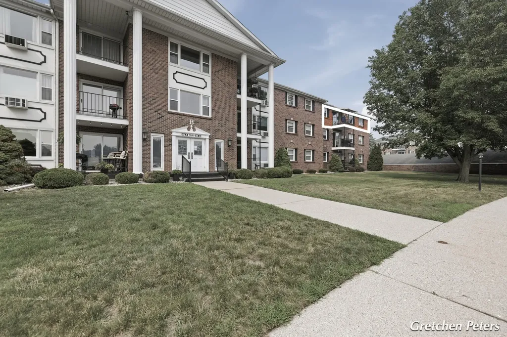 7530 Boulder Bluff Drive Georgetown Charter Township MI 49428