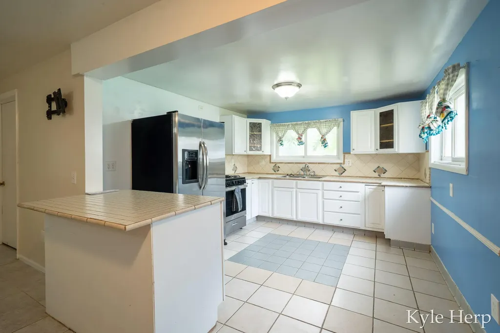 720 N Boltwood Street Hastings City MI 49058