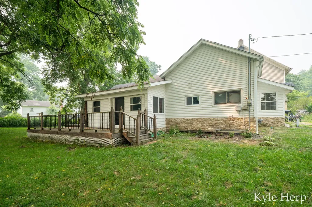 720 N Boltwood Street Hastings City MI 49058