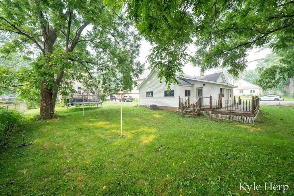 720 N Boltwood Street Hastings City MI 49058