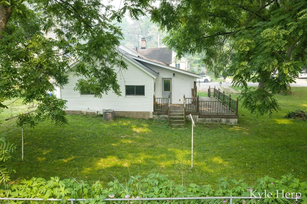 720 N Boltwood Street Hastings City MI 49058