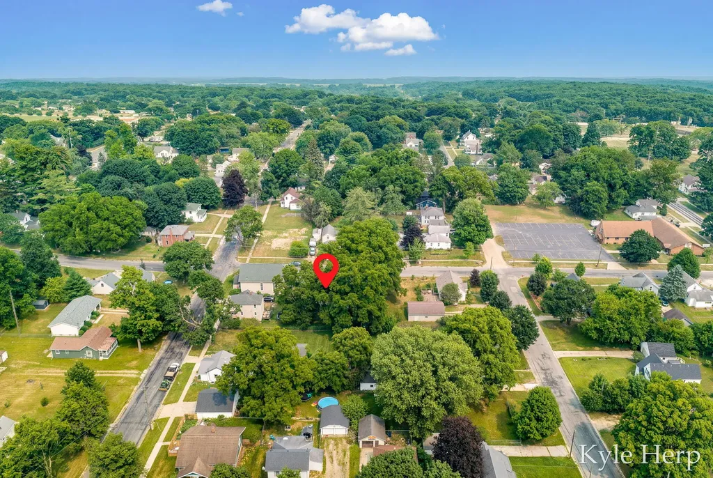 720 N Boltwood Street Hastings City MI 49058