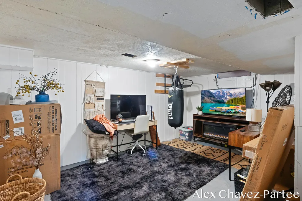 2207 Tremont Boulevard NW Grand Rapids City MI 49504
