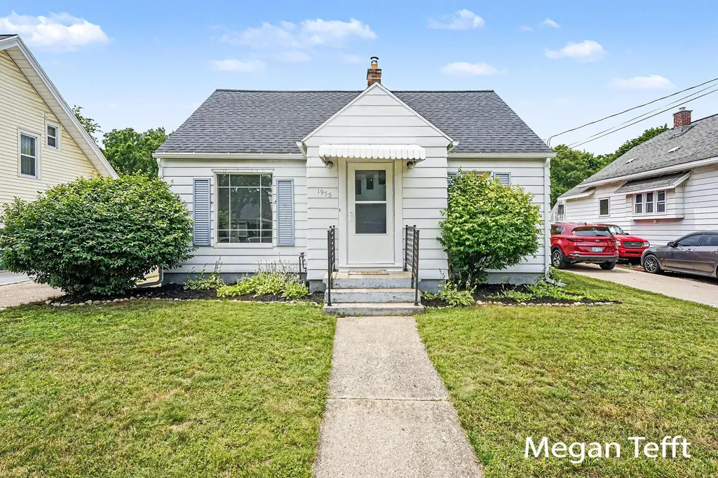 1955 Blandford Avenue SW Wyoming City MI 49519