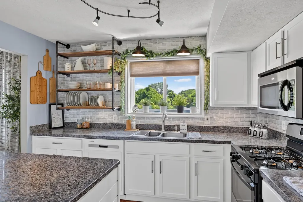 9600 Scotsmoor Drive SE Caledonia Township MI 49316
