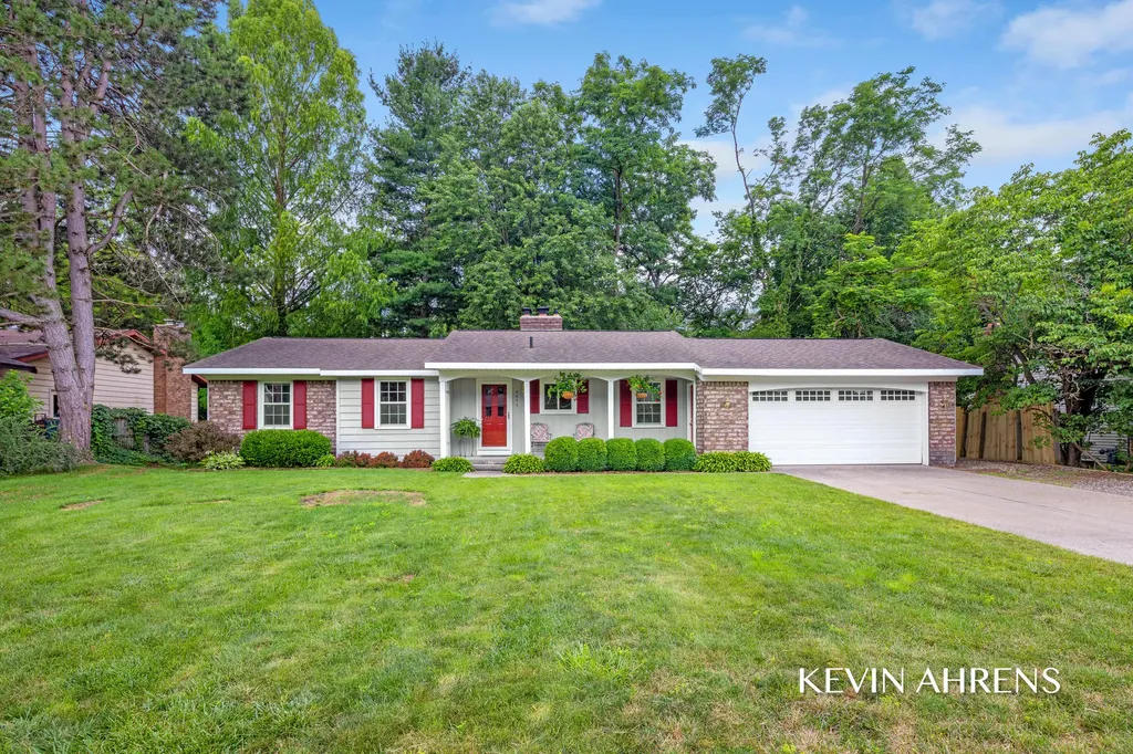 4473 Trail View NE Plainfield Charter Township MI 49525