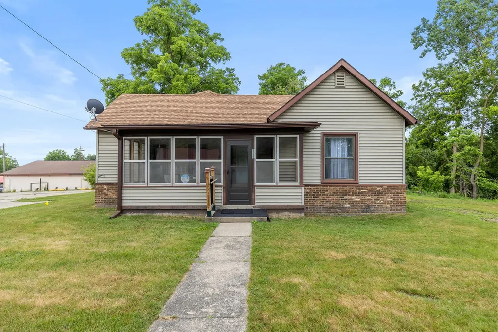 111 N Main Street Crystal Township MI 48818