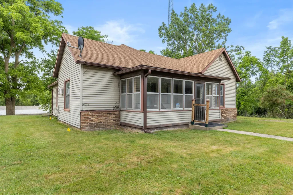 111 N Main Street Crystal Township MI 48818
