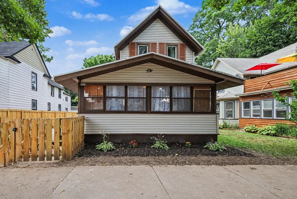 1015 Jennette Avenue NW Grand Rapids City MI 49504