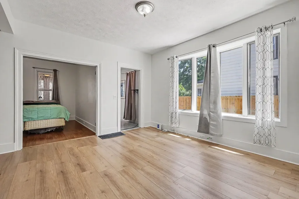 1015 Jennette Avenue NW Grand Rapids City MI 49504