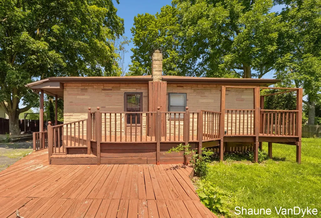 154 72nd Street SE Gaines Charter Township MI 49548
